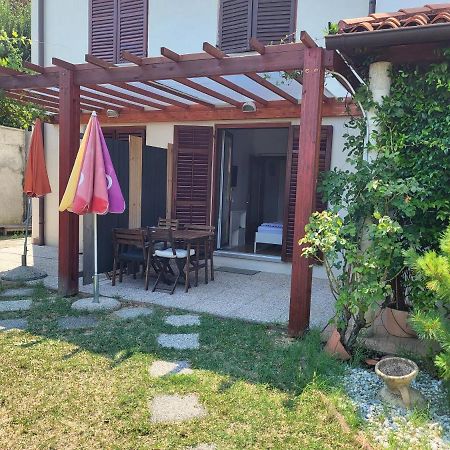 Apartmaji Tim Izola Exterior foto