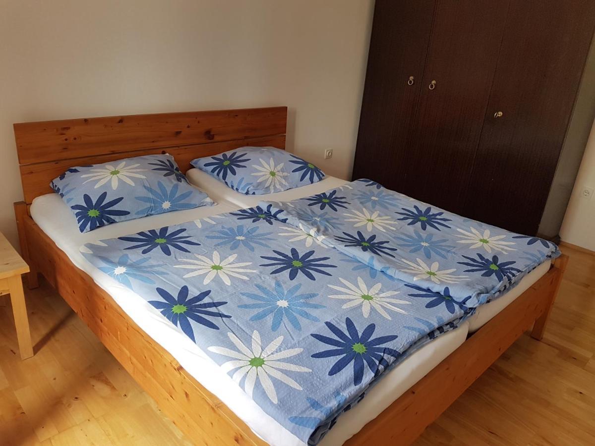 Apartmaji Tim Izola Exterior foto